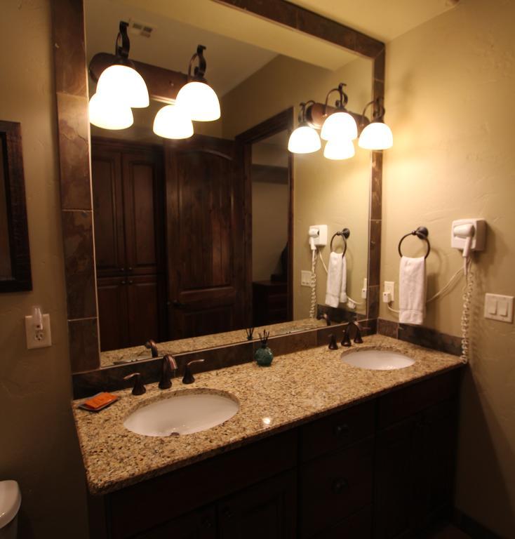וושינגטון Canyon Villas At Coral Ridge מראה חיצוני תמונה